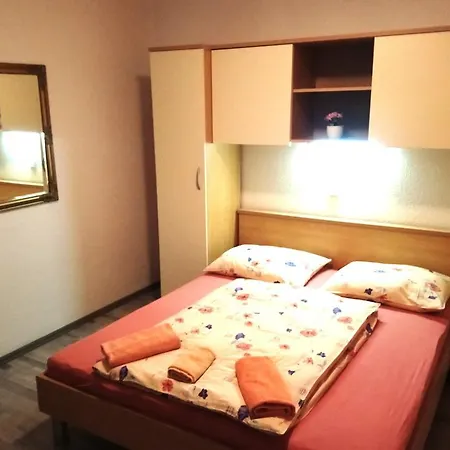 Curic Apartment Trogir