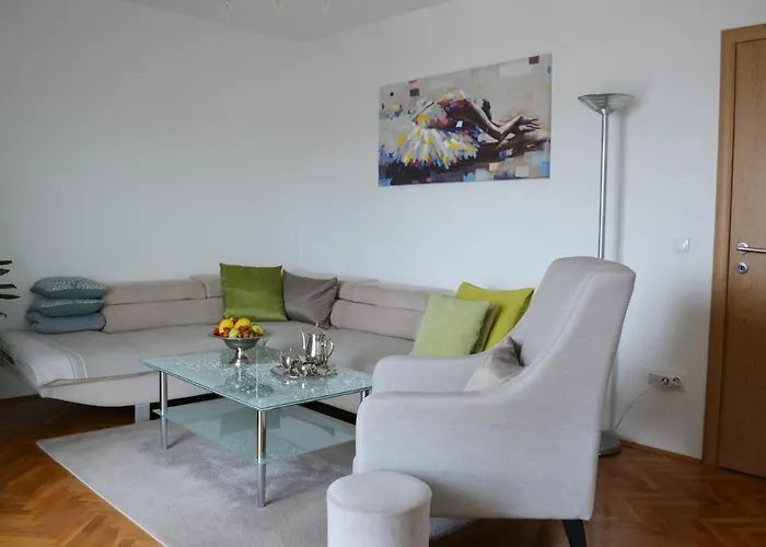 克里克公寓 特罗吉尔