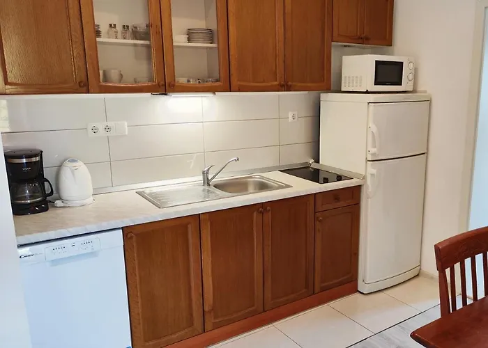 克里克公寓 * 特罗吉尔