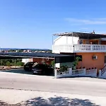 Curic * Trogir
