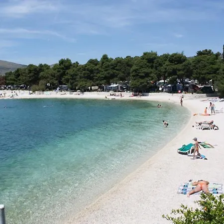 Curic アパート *