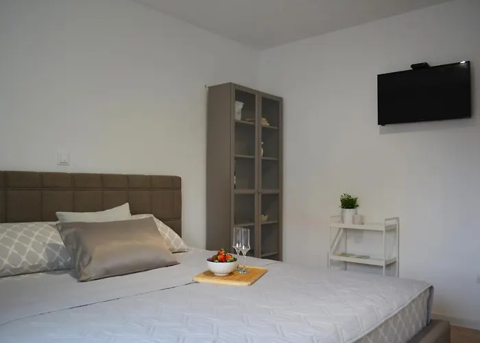 Curic * Trogir