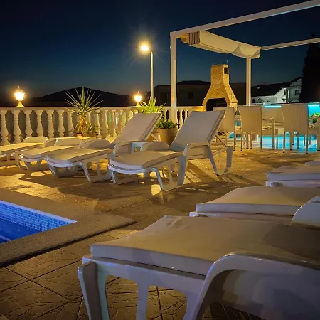 Apartament Curic